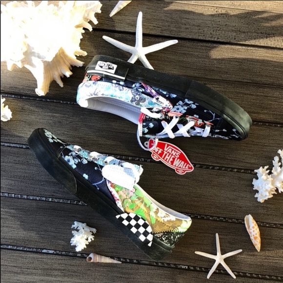 🌴🌼VANS- SLIP ON’S CAP FLORALS SHOES🌼🌴 - Picture 11 of 14